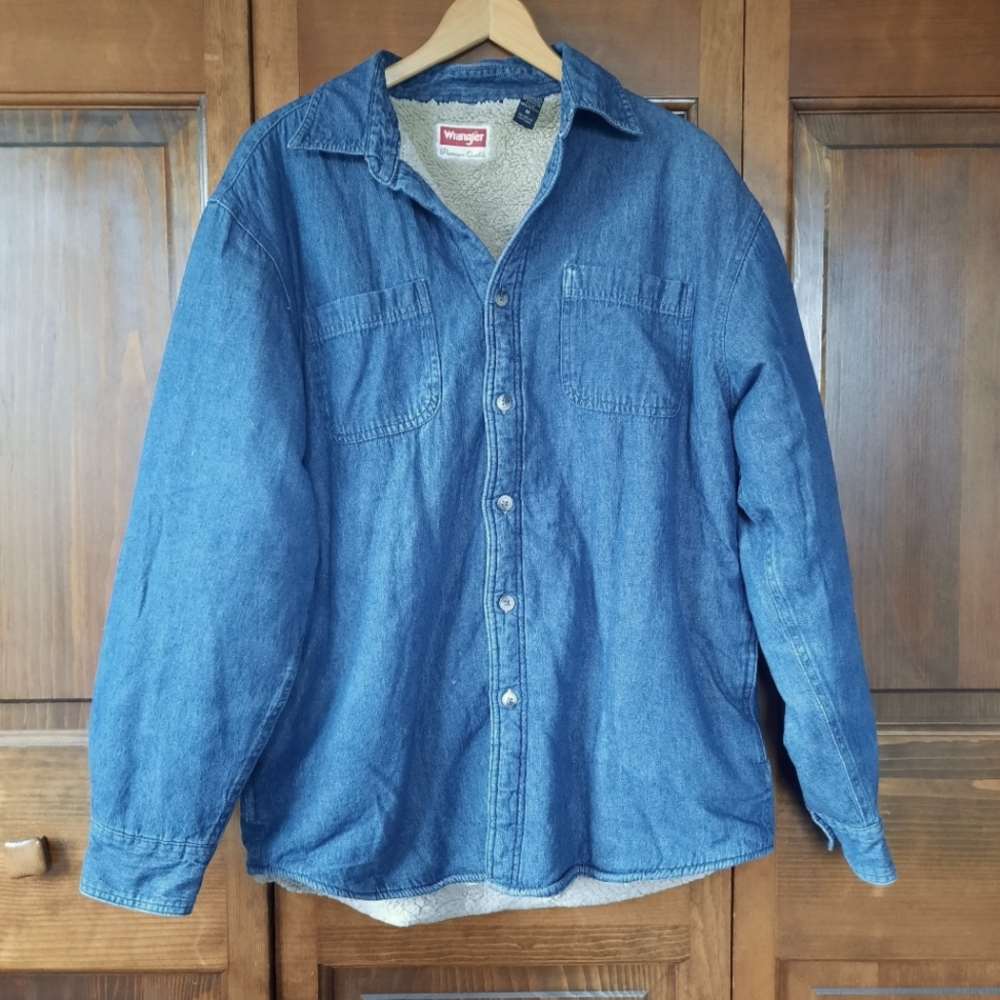 Wrangler tan sherpa lined denim chambray shacket jacket